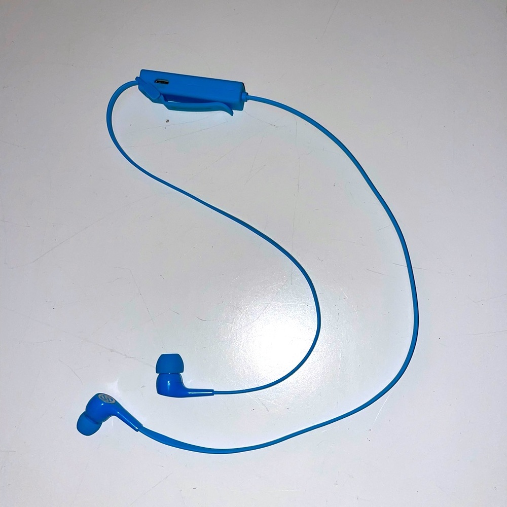 Scoshe Bluetooth Earbuds